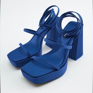 Blue heels Zara